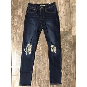 Levi 721 High Rise Skinny Jean Size 27